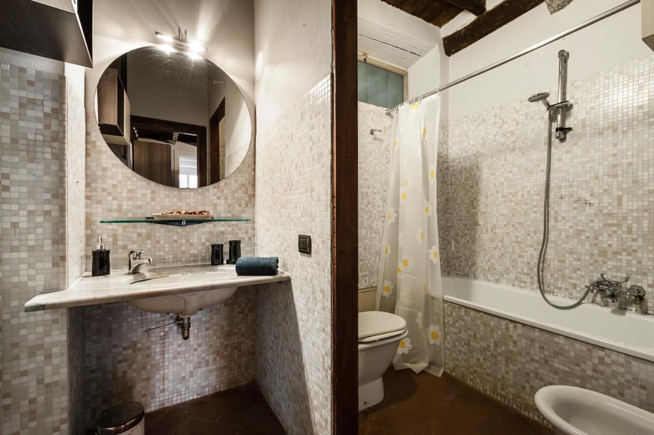 Apartamento Hostly - Garden House Near The Tower - Historical House With Private Garden Pisa Exterior foto